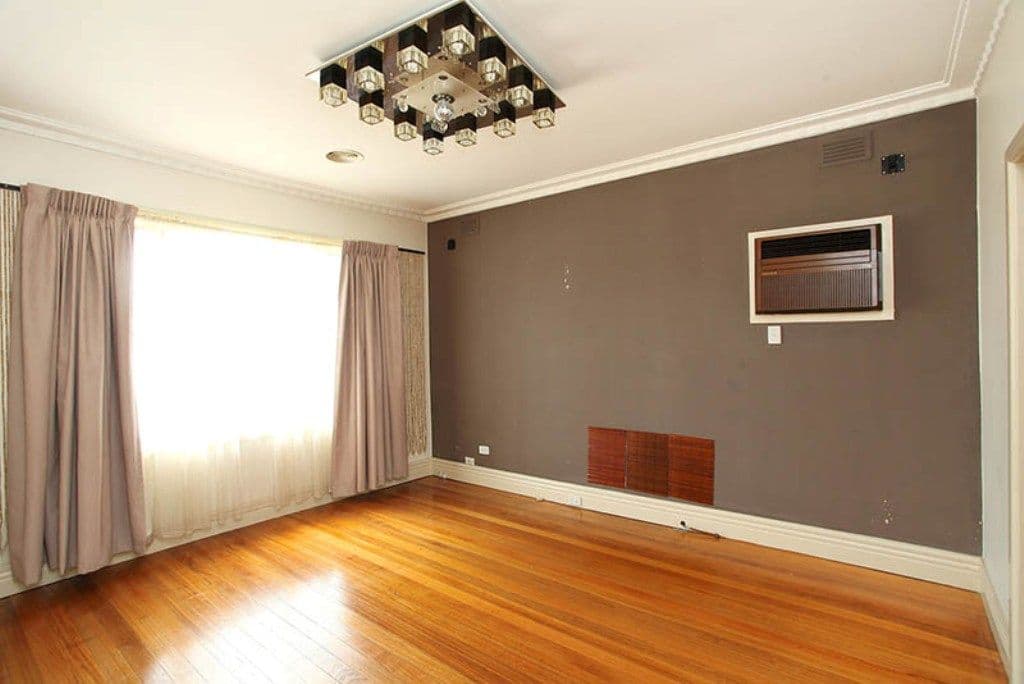 131 Taylors Road, ST ALBANS VIC 3021, St Albans - Thumbnail 2
