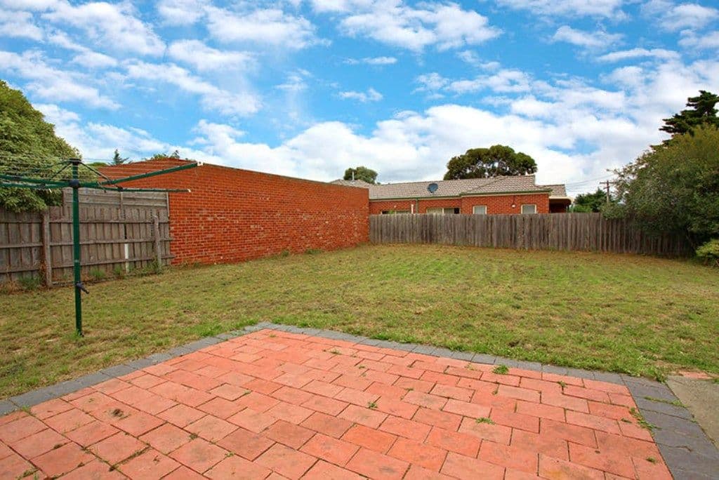 131 Taylors Road, ST ALBANS VIC 3021, St Albans - Thumbnail 7