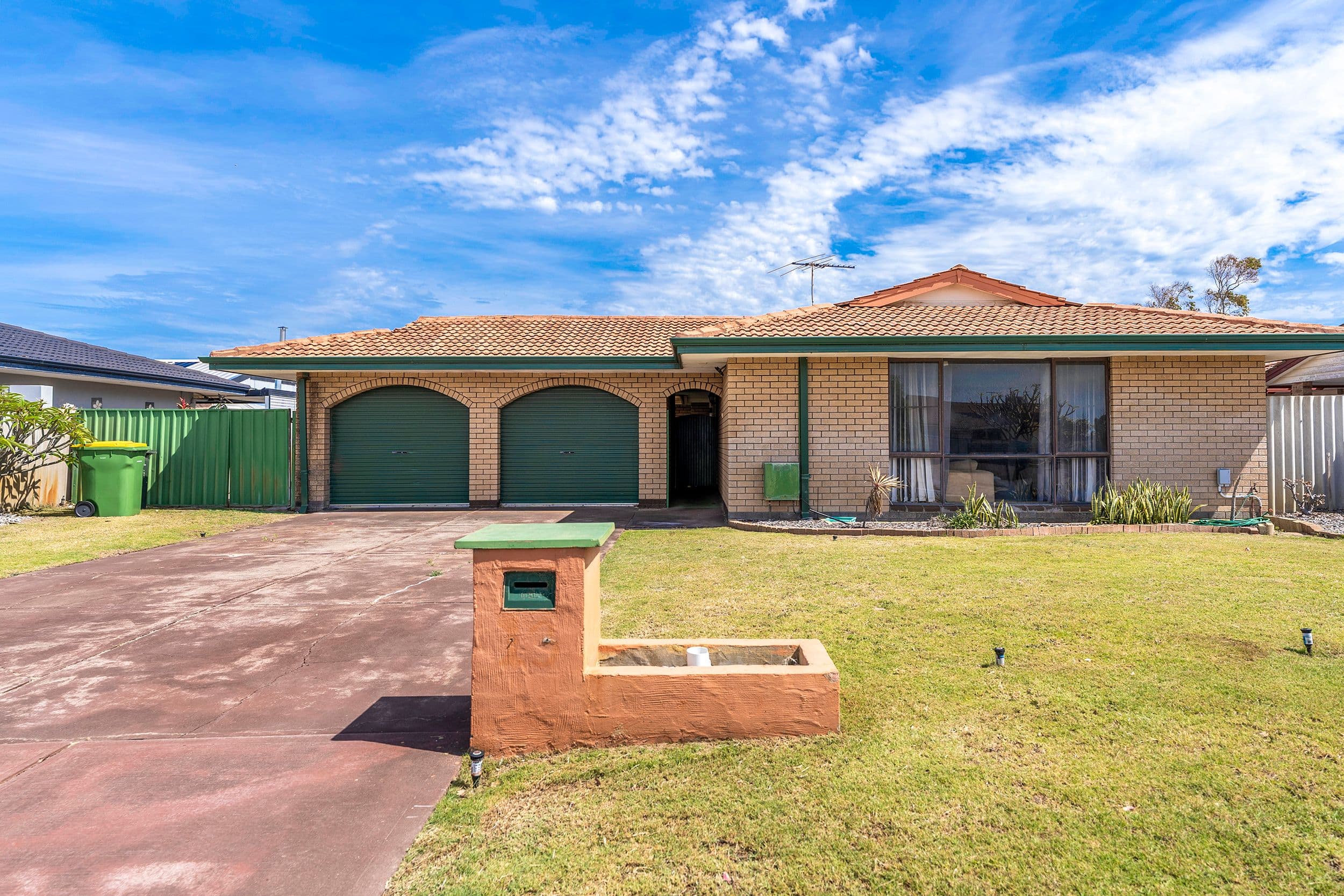 13 Rand Avenue, Waikiki WA 6169, Waikiki - Thumbnail 2