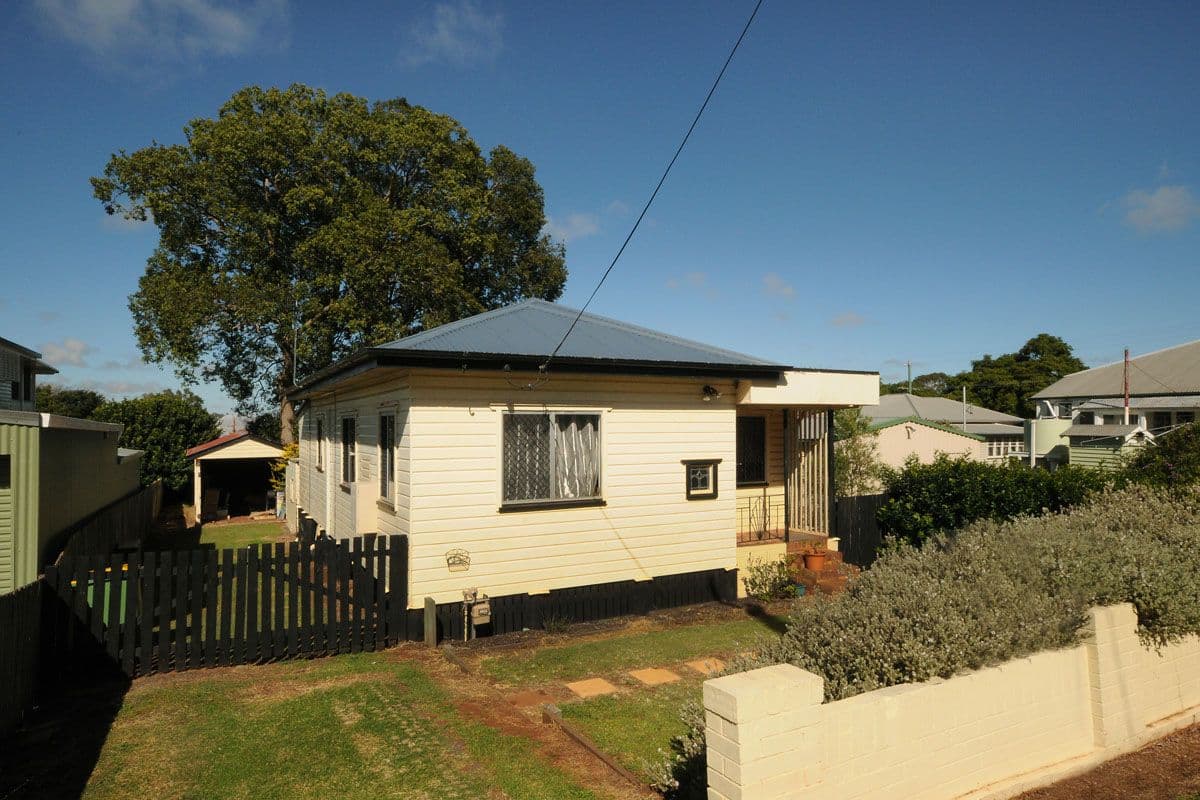 66 Alford Street, MOUNT LOFTY QLD 4350, Mount Lofty - Image 1
