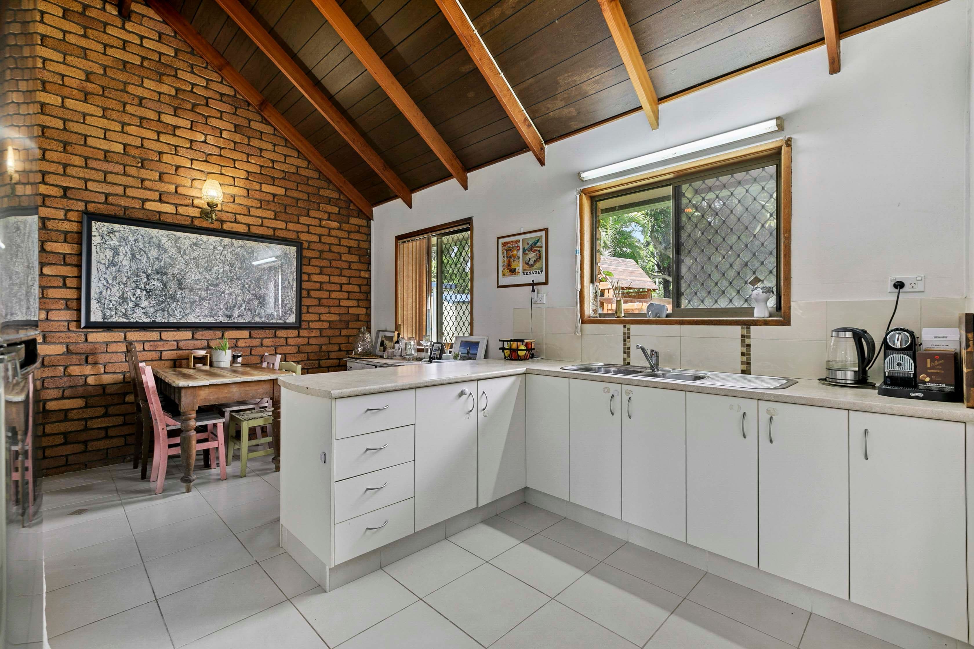 7 Ripley Avenue, Pialba QLD 4655, Pialba - Thumbnail 5