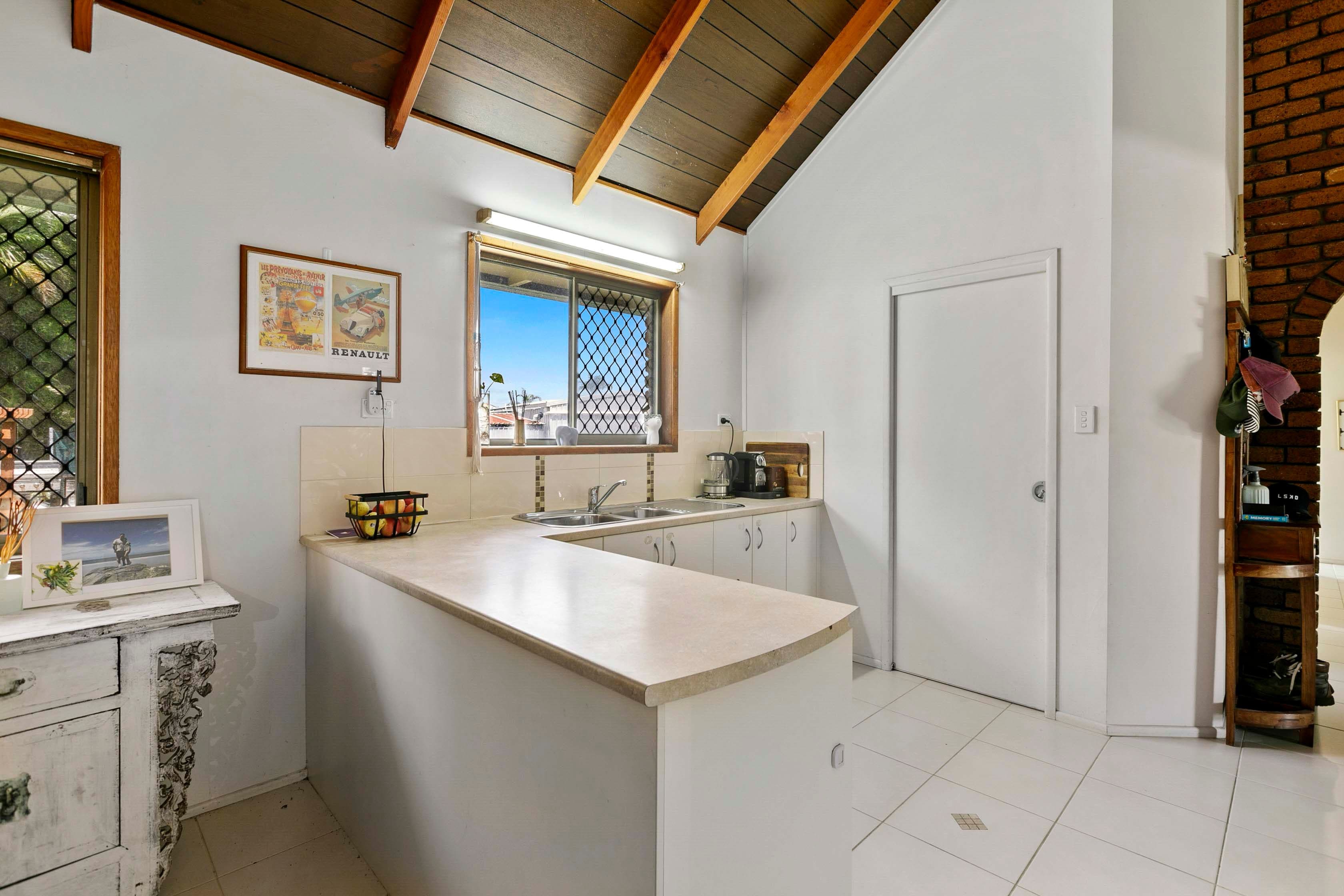 7 Ripley Avenue, Pialba QLD 4655, Pialba - Thumbnail 6