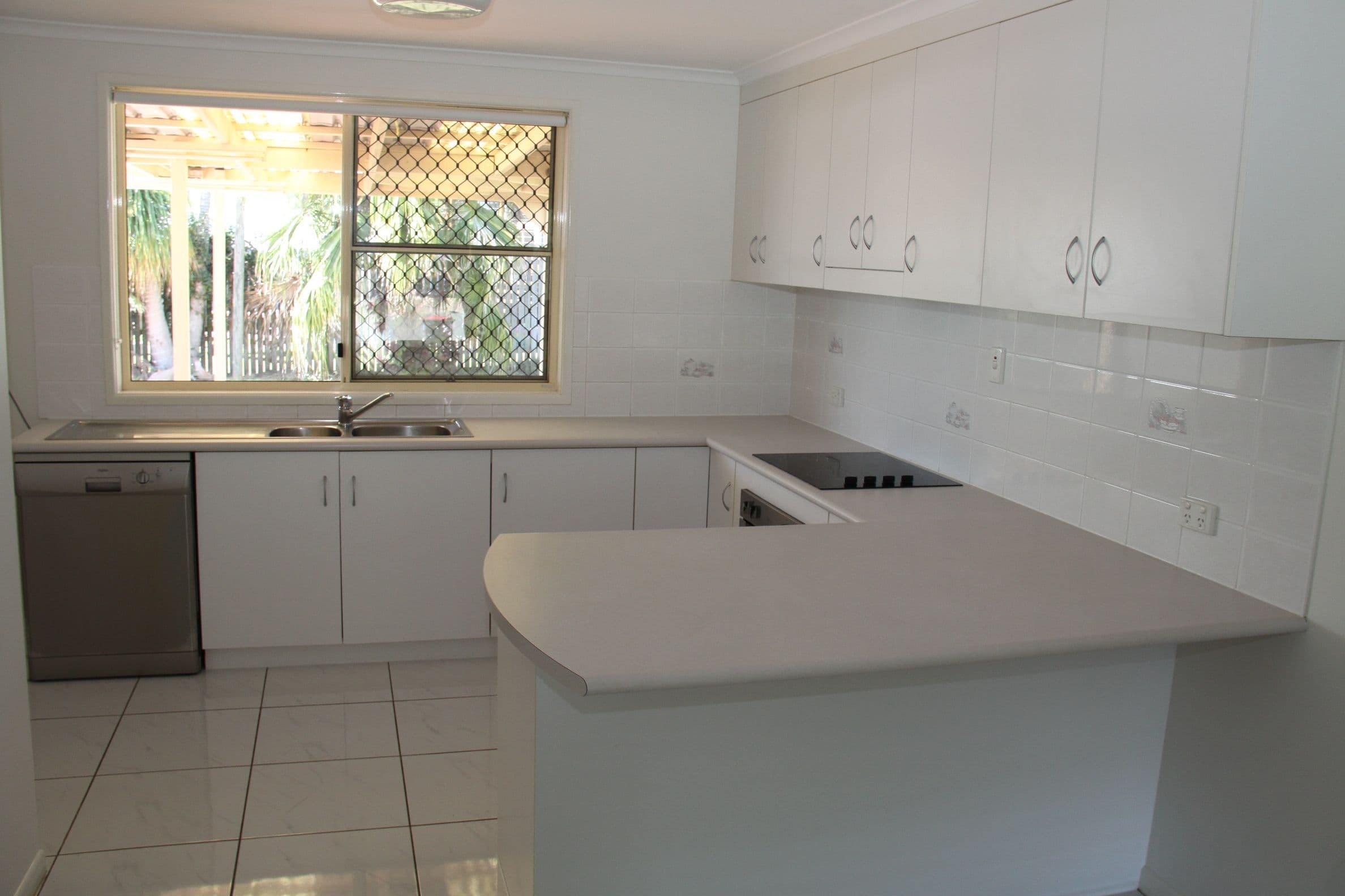 11 Belah Court, Boyne Island QLD 4680, Boyne Island - Thumbnail 2