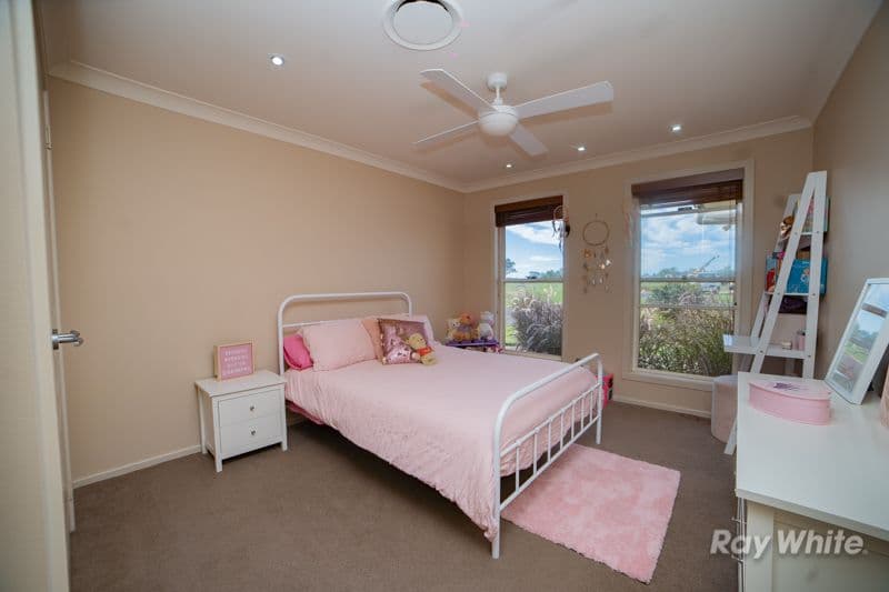 8 Clear Water Close, Grafton - Thumbnail 8