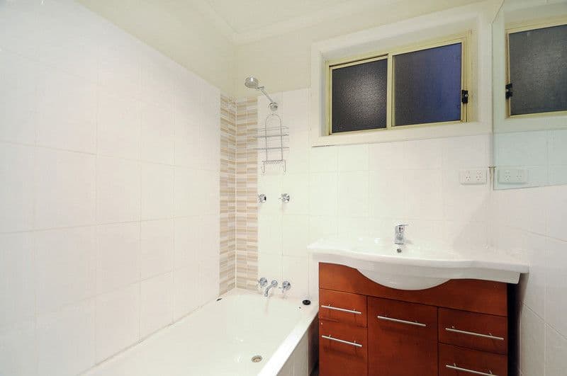 8 Wilsmore Crescent, CHIFLEY ACT 2606, Chifley - Thumbnail 6