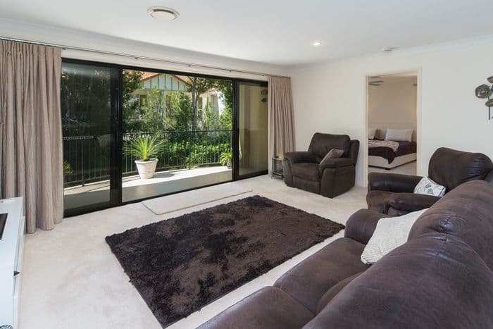 38 Caseys Road, Hope Island QLD 4212, Hope Island - Thumbnail 2