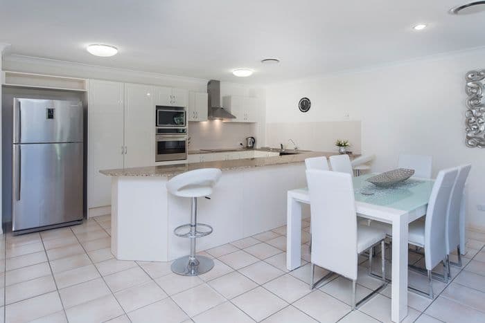 38 Caseys Road, Hope Island QLD 4212, Hope Island - Thumbnail 4