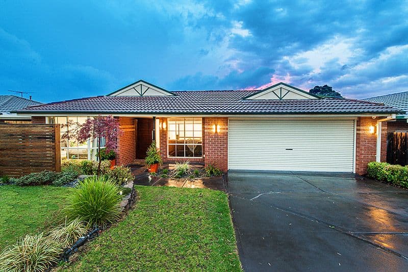 18 Kevin Close, Beaconsfield VIC 3807, Beaconsfield - Thumbnail 2