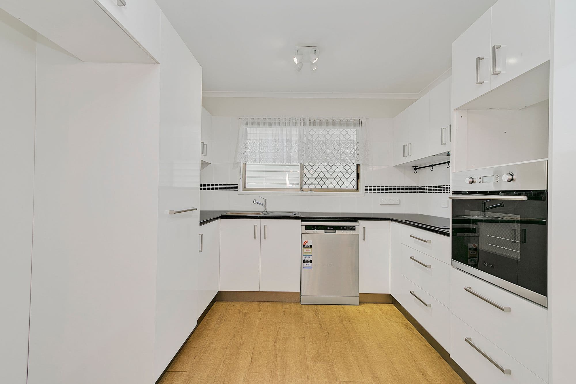 2 Hakari Street, Crestmead QLD 4132, Crestmead - Thumbnail 5
