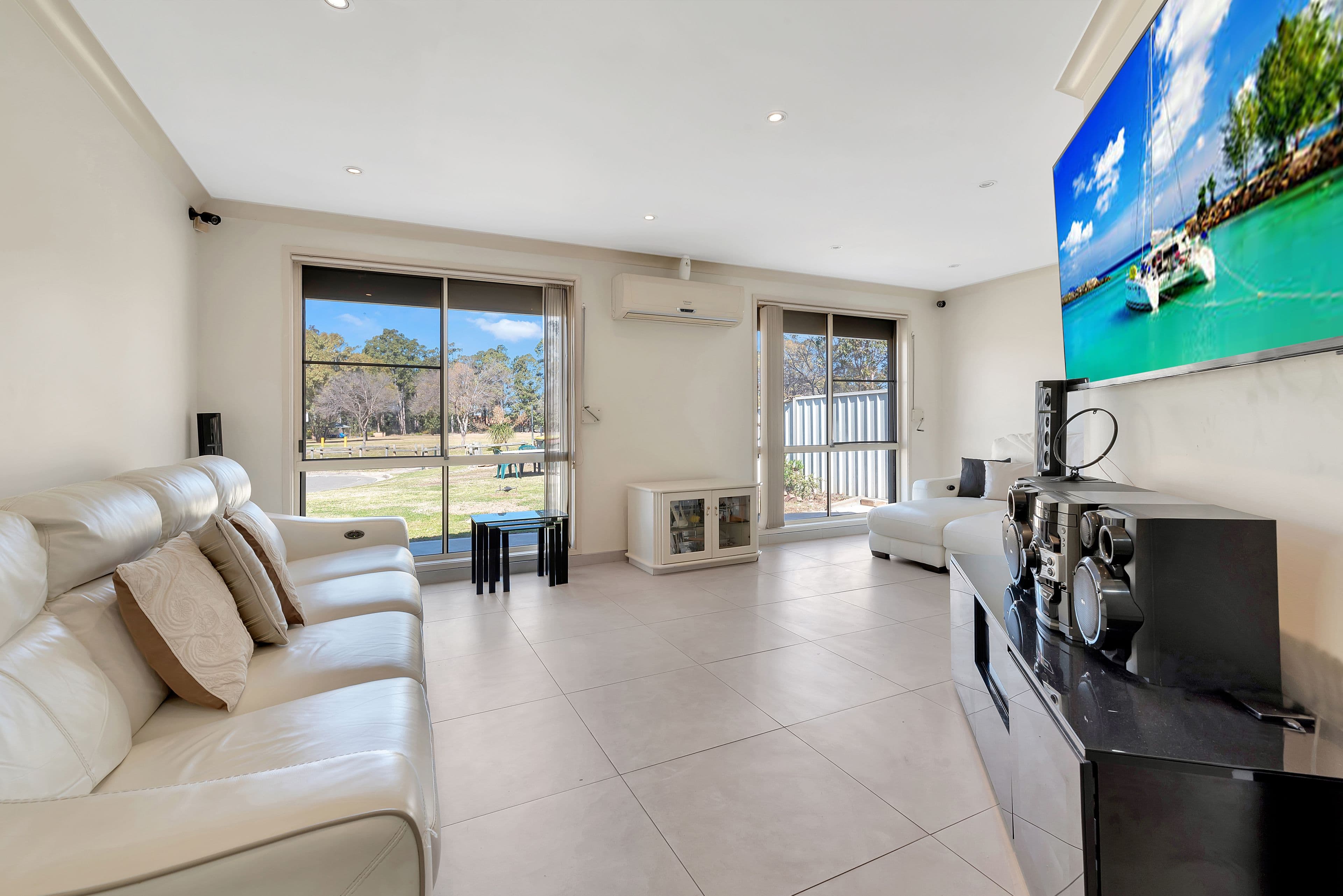 9 Oriole Place, Green Valley - Thumbnail 3