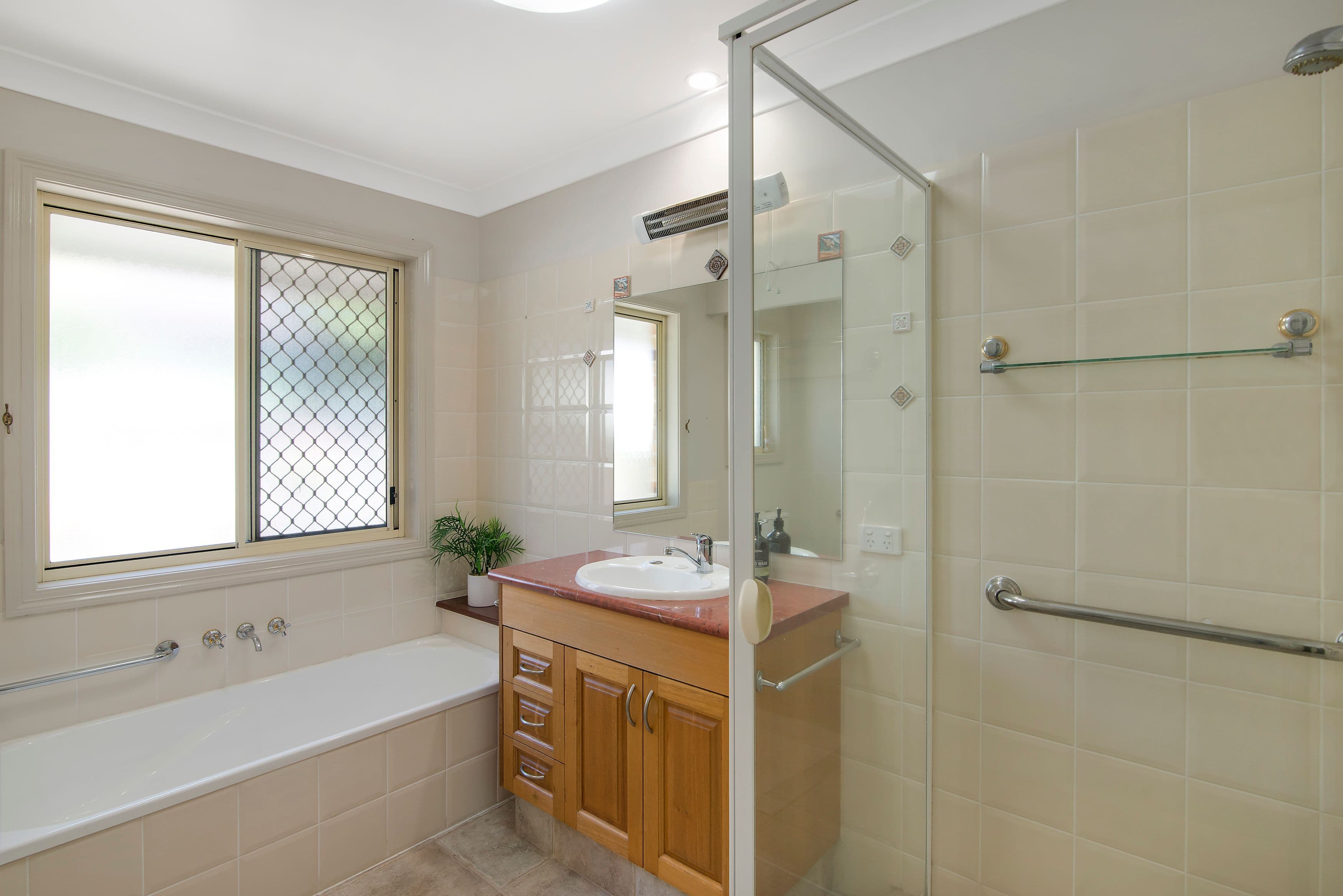 39 Casuarina Drive, Elanora QLD 4221, Elanora - Thumbnail 7