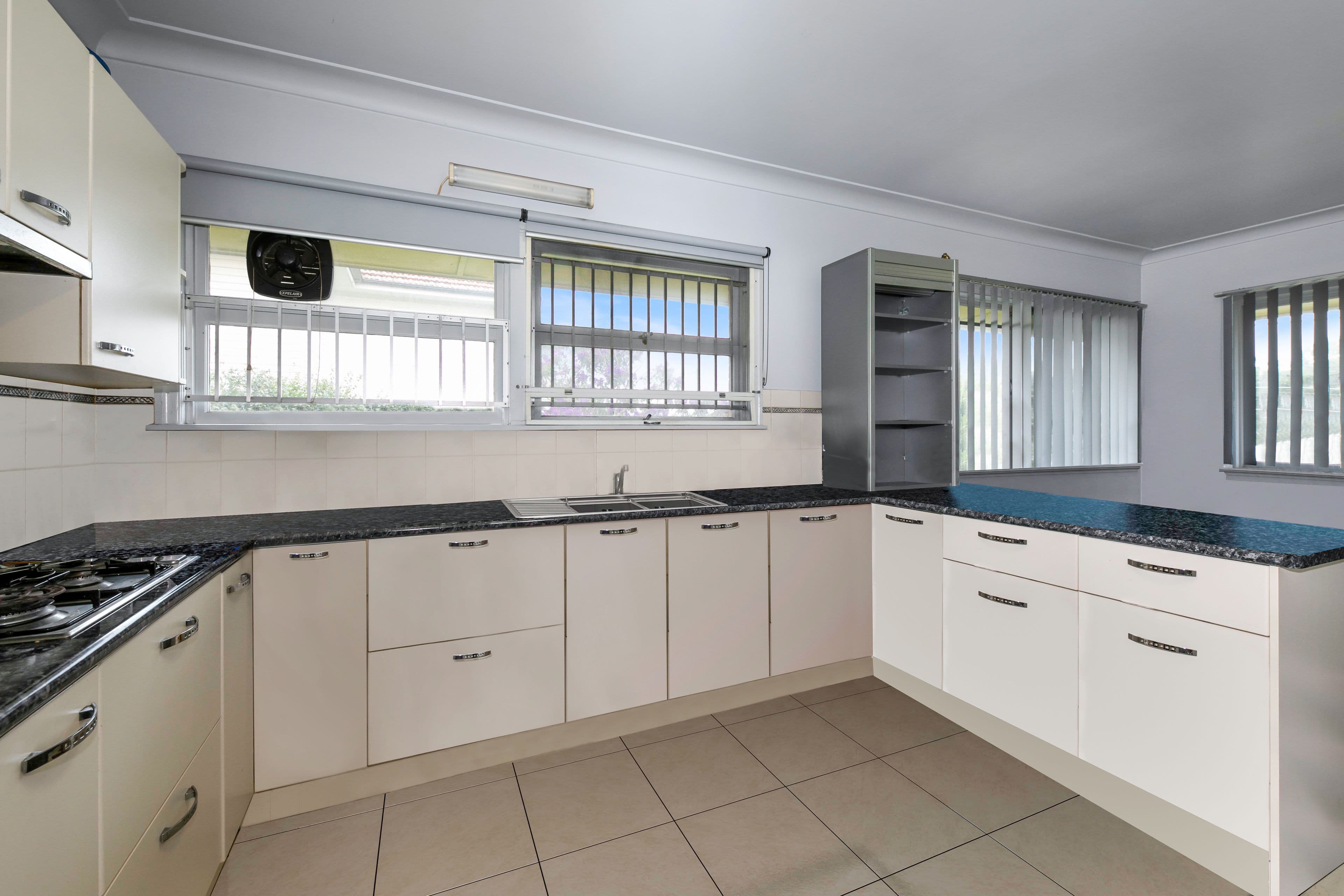 51 Queensthorpe Street, Tarragindi QLD 4121, Tarragindi - Thumbnail 4