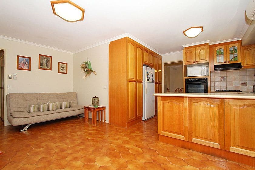 42 Mill Park Drive, MILL PARK VIC 3082, Mill Park - Thumbnail 8