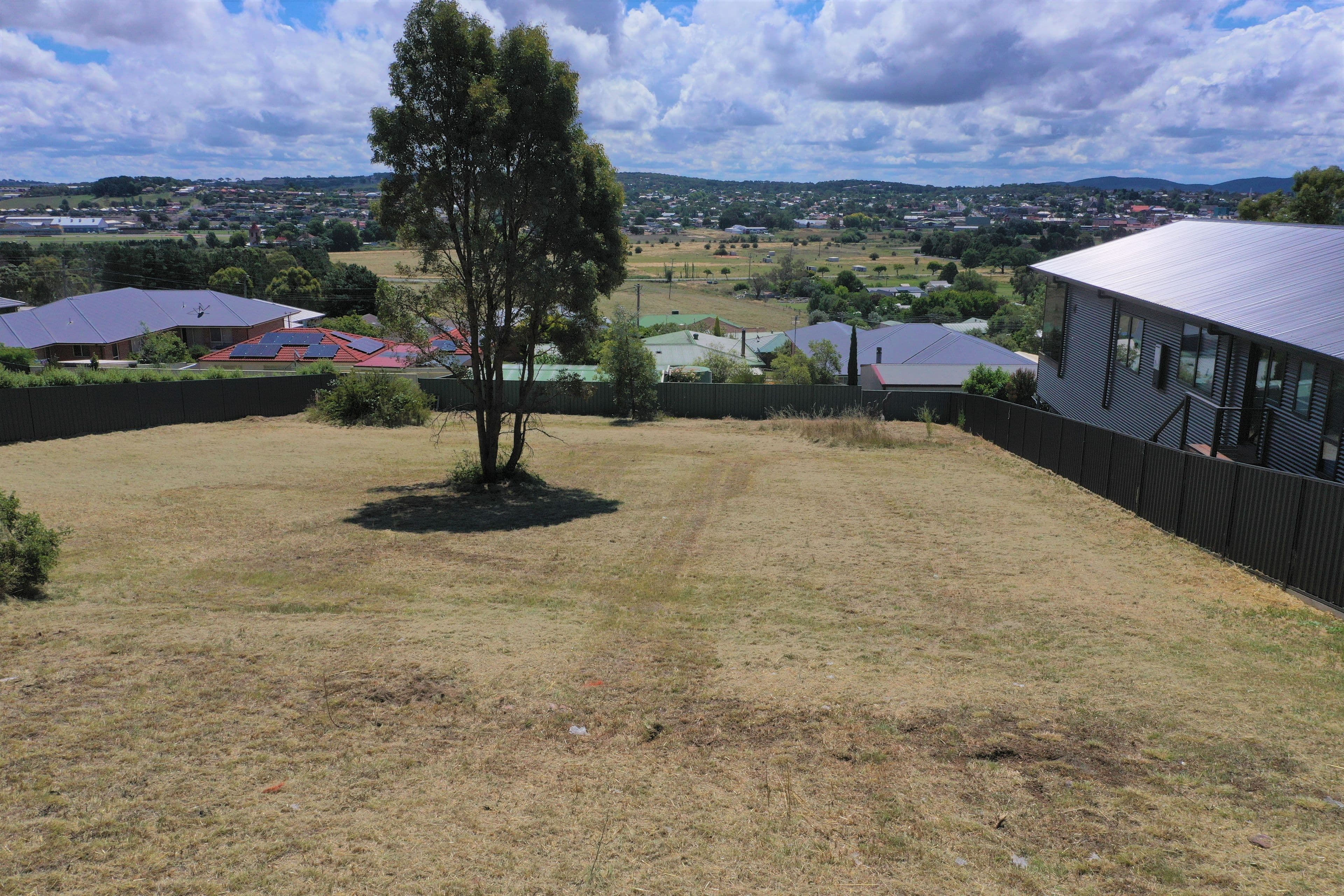14 Melliodora Drive, Goulburn NSW 2580, Goulburn - Thumbnail 2
