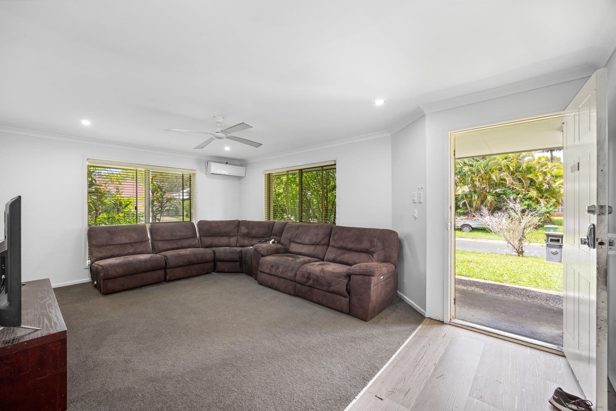 5 Avondale Place, Little Mountain QLD 4551, Little Mountain - Thumbnail 4