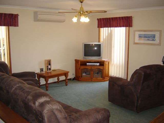 81 Tumbella Drive, MURRAY BRIDGE SA 5253, Murray Bridge - Thumbnail 3