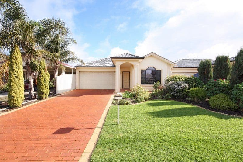 2A Sunlake Place, TENNYSON SA 5022, Tennyson - Image 1