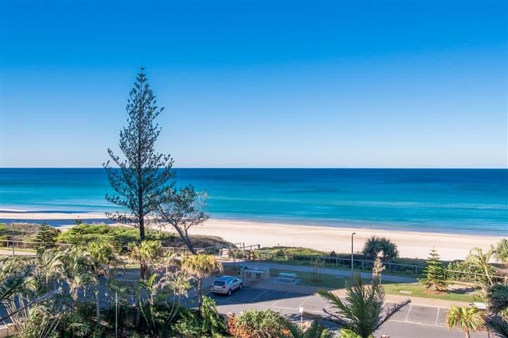 22 'Oceana on Broadbeach' 100 Old Burleigh Road, BROADBEACH QLD 4218, Broadbeach - Thumbnail 2