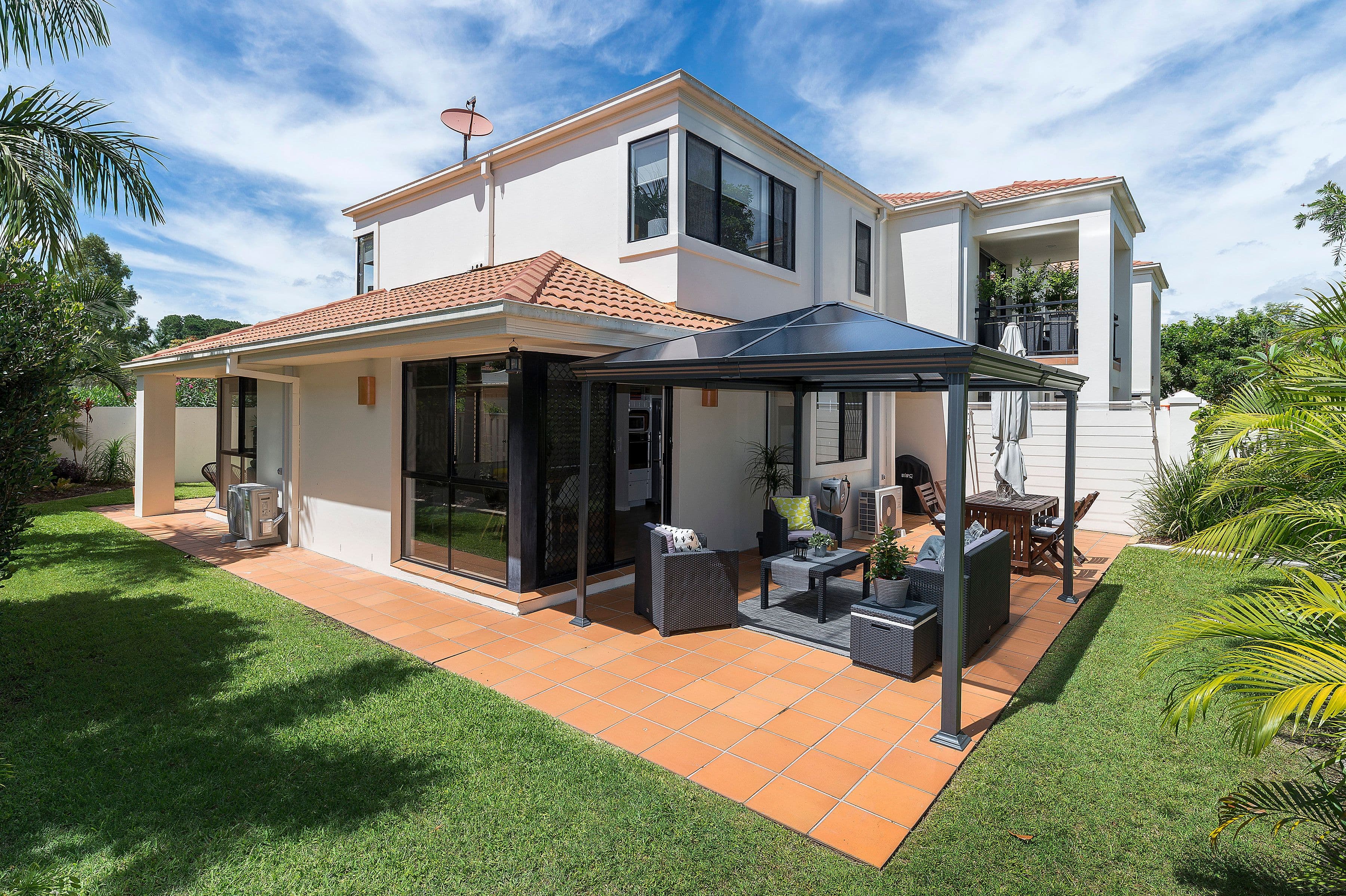 60 Caseys Road, Hope Island QLD 4212, Hope Island - Thumbnail 2