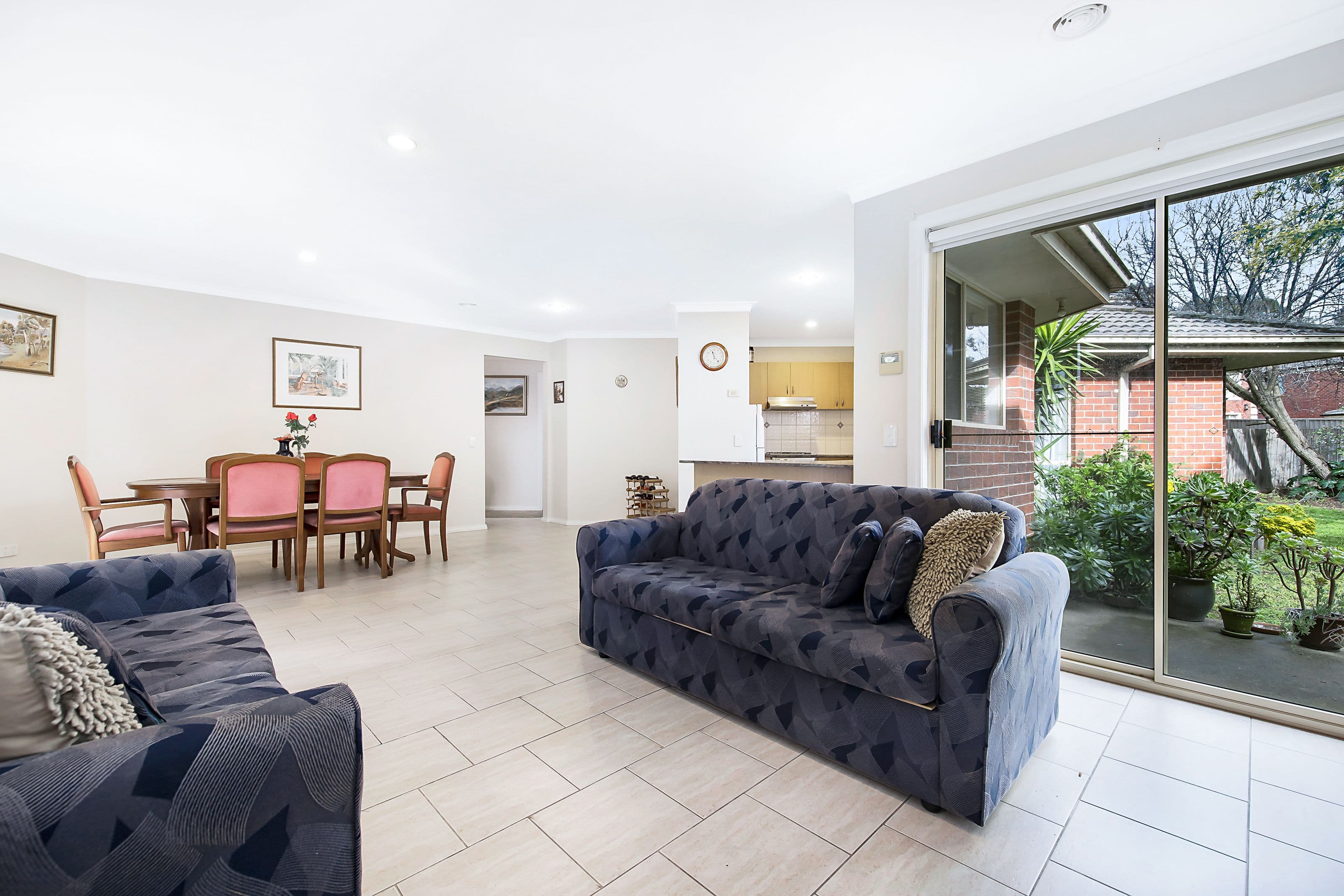 21 Fernhurst Drive, Glen Waverley VIC 3150, Glen Waverley - Thumbnail 2