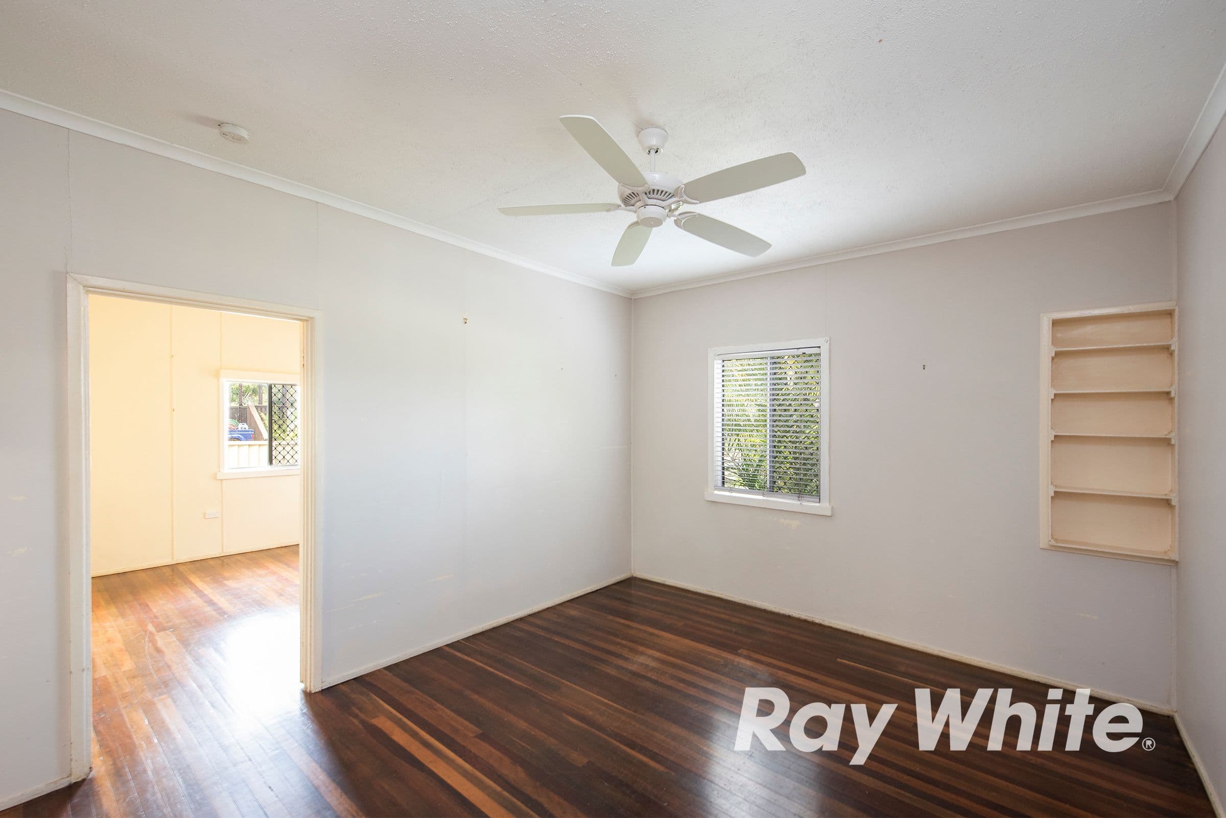 11 Oates Avenue, Woodridge QLD 4114, Woodridge - Thumbnail 3