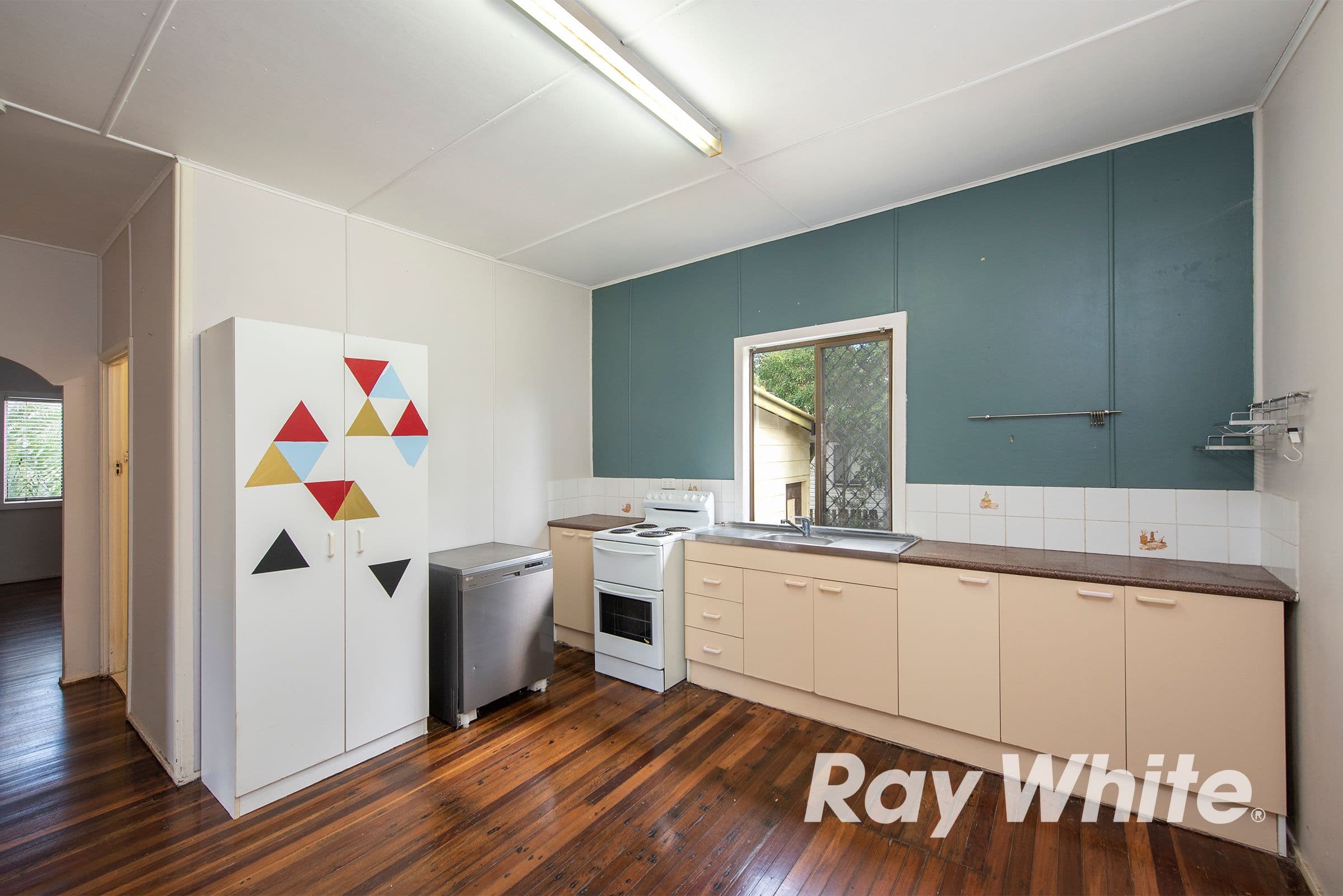 11 Oates Avenue, Woodridge QLD 4114, Woodridge - Thumbnail 7