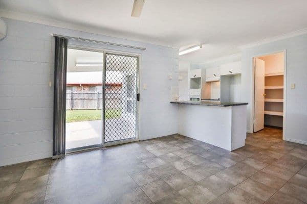 13 Overton Circuit, Kirwan QLD 4817, Kirwan - Thumbnail 3