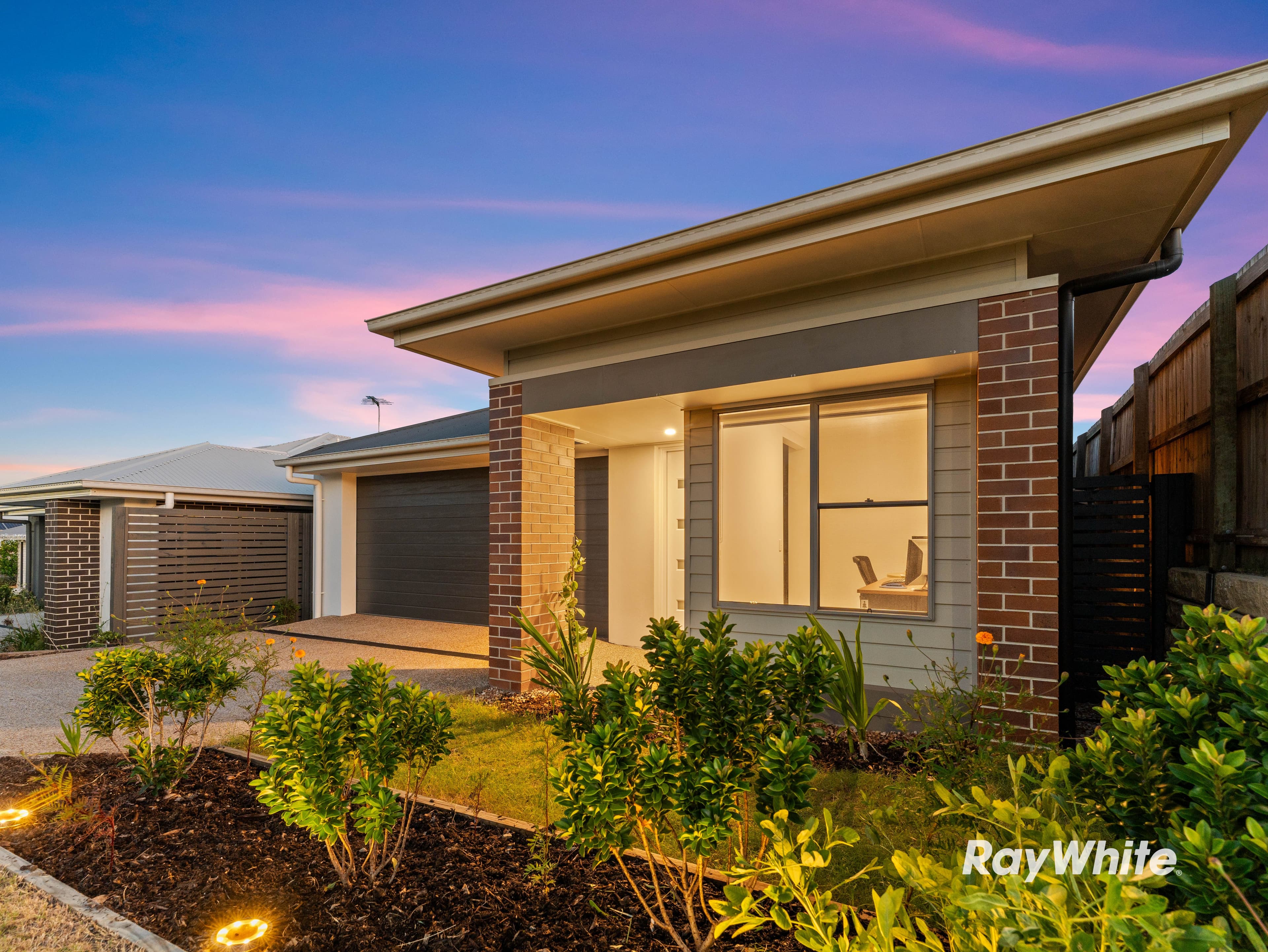 6 Hartnell Drive, Park Ridge QLD 4125, Park Ridge - Thumbnail 2