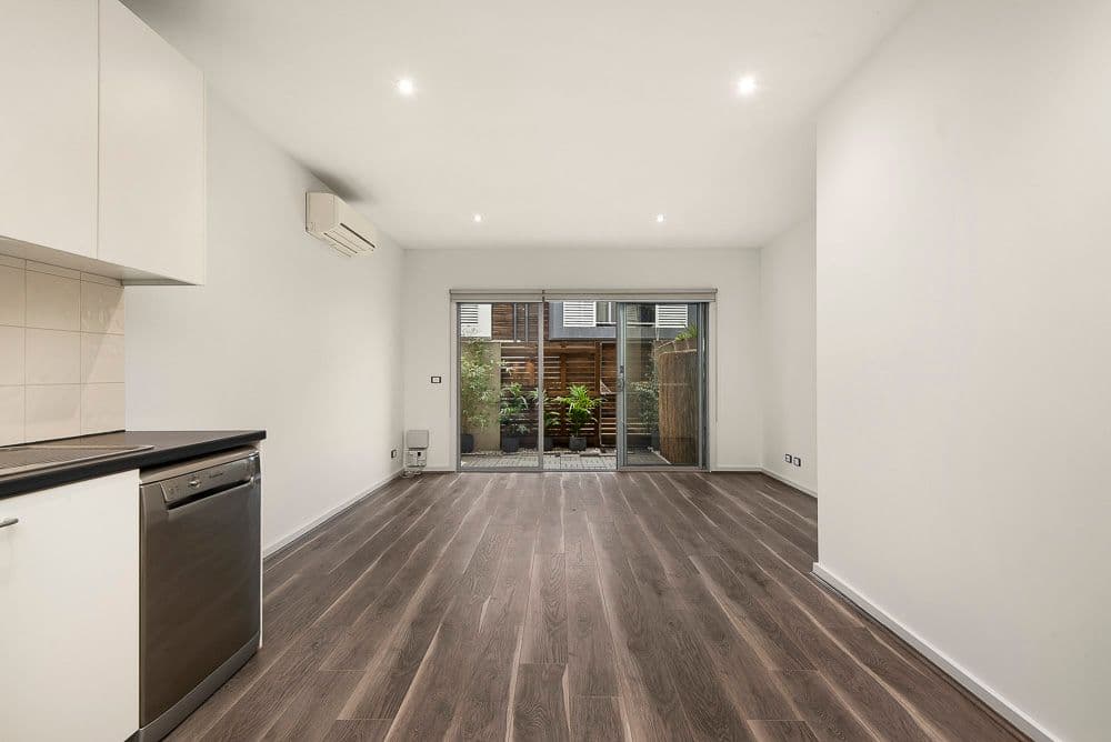 10 Waxflower Crescent, Bundoora VIC 3083, Bundoora - Thumbnail 4