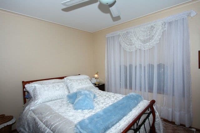 21 Barker Street, LOXTON SA 5333, Loxton - Thumbnail 2