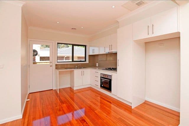 54 Lane Crescent, RESERVOIR VIC 3073, Reservoir - Thumbnail 2