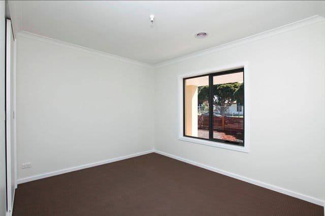 54 Lane Crescent, RESERVOIR VIC 3073, Reservoir - Thumbnail 5