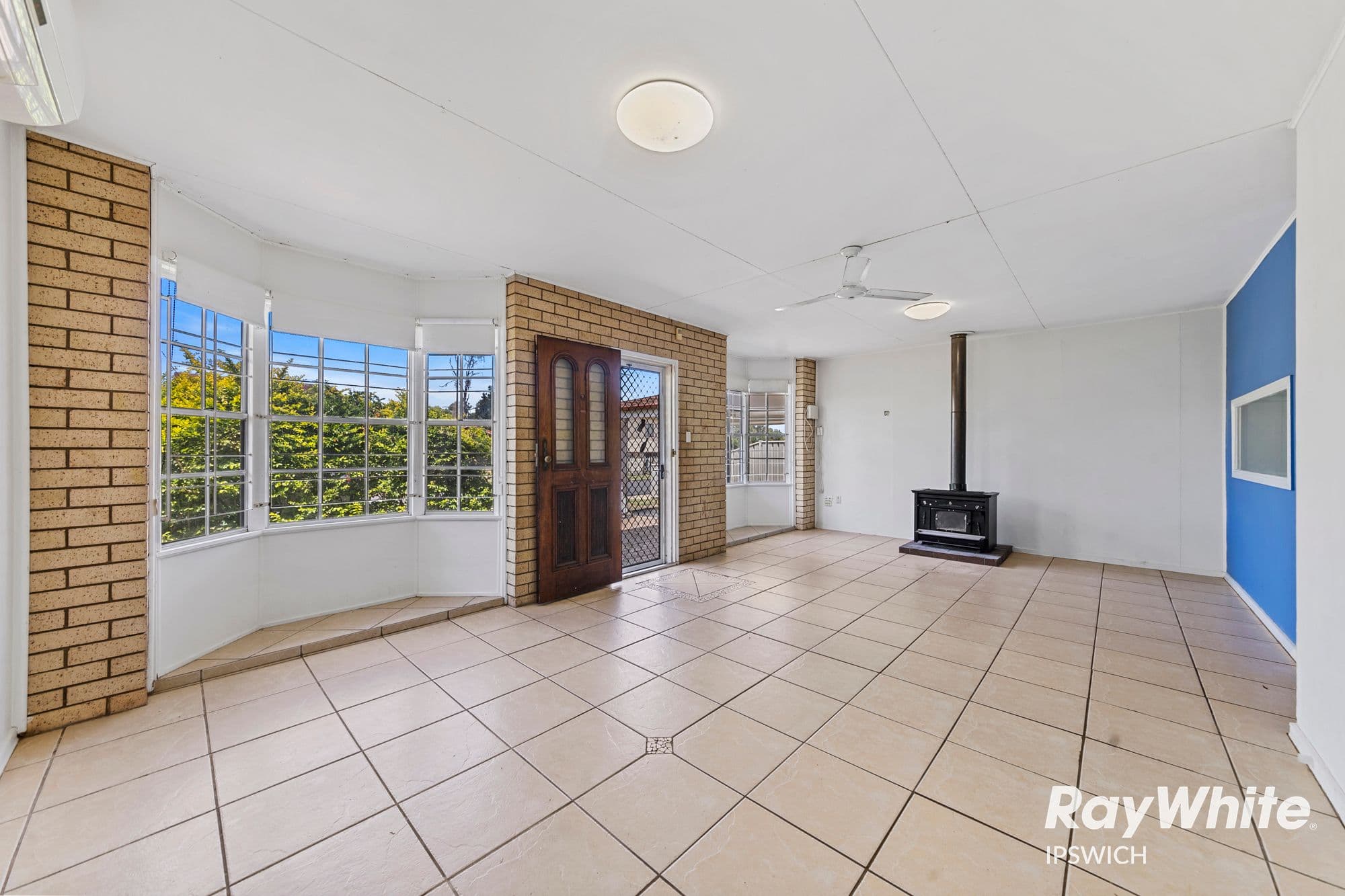 34 Logan Street, North Booval QLD 4304, North Booval - Thumbnail 3