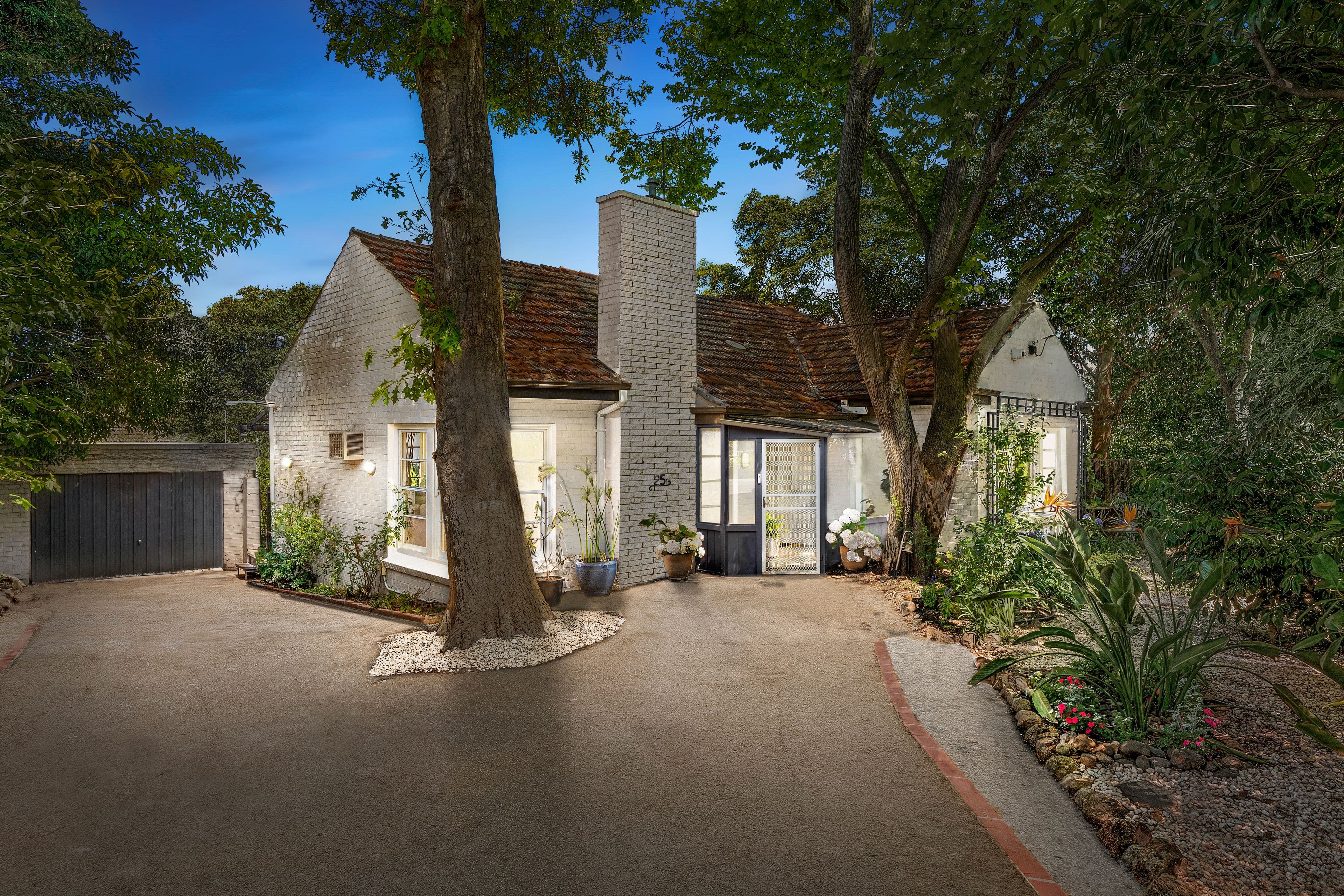 25 Beverley Crescent, Blackburn VIC 3130, Blackburn - Image 1