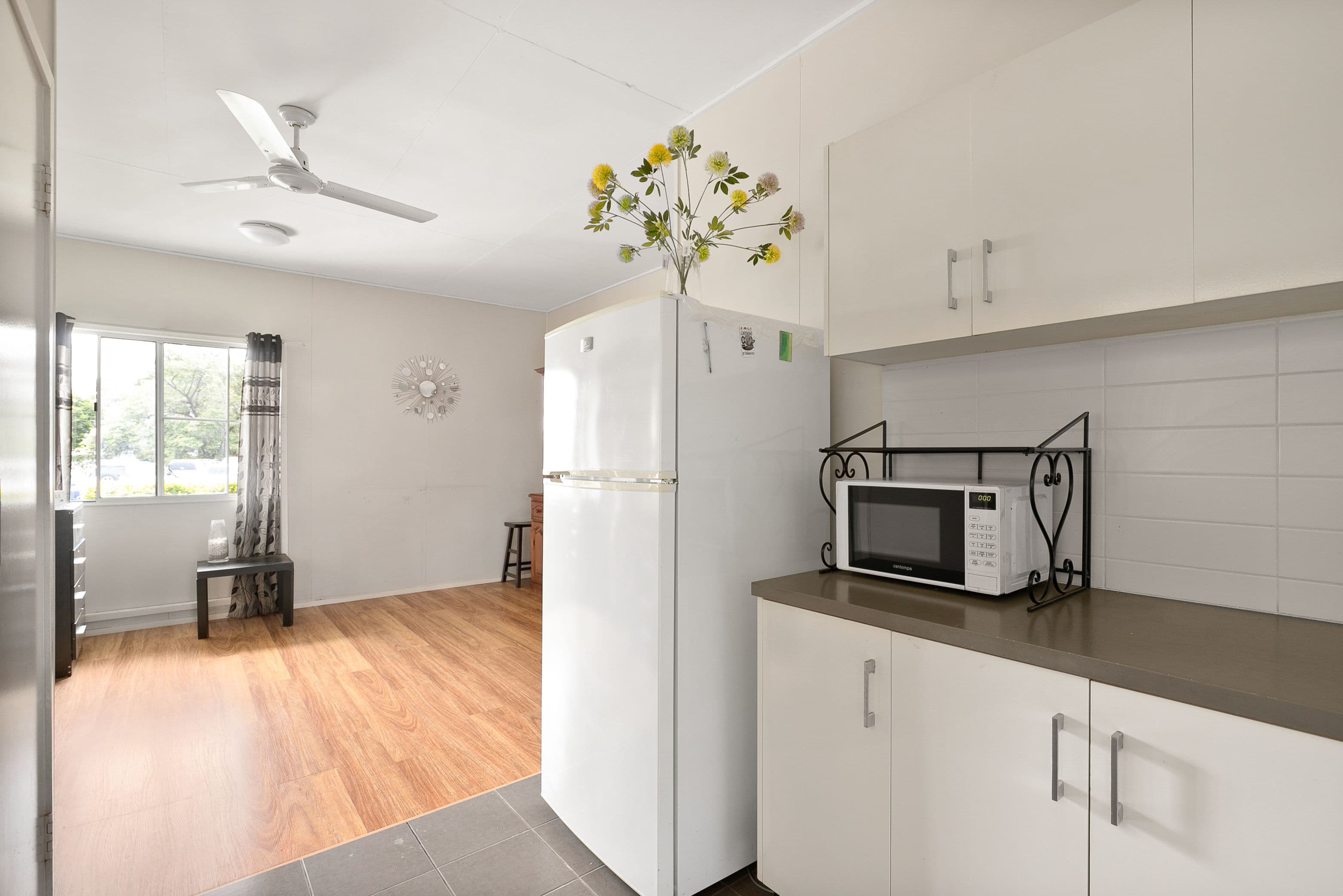 77 Hospital Road, Emerald QLD 4720, Emerald - Thumbnail 5