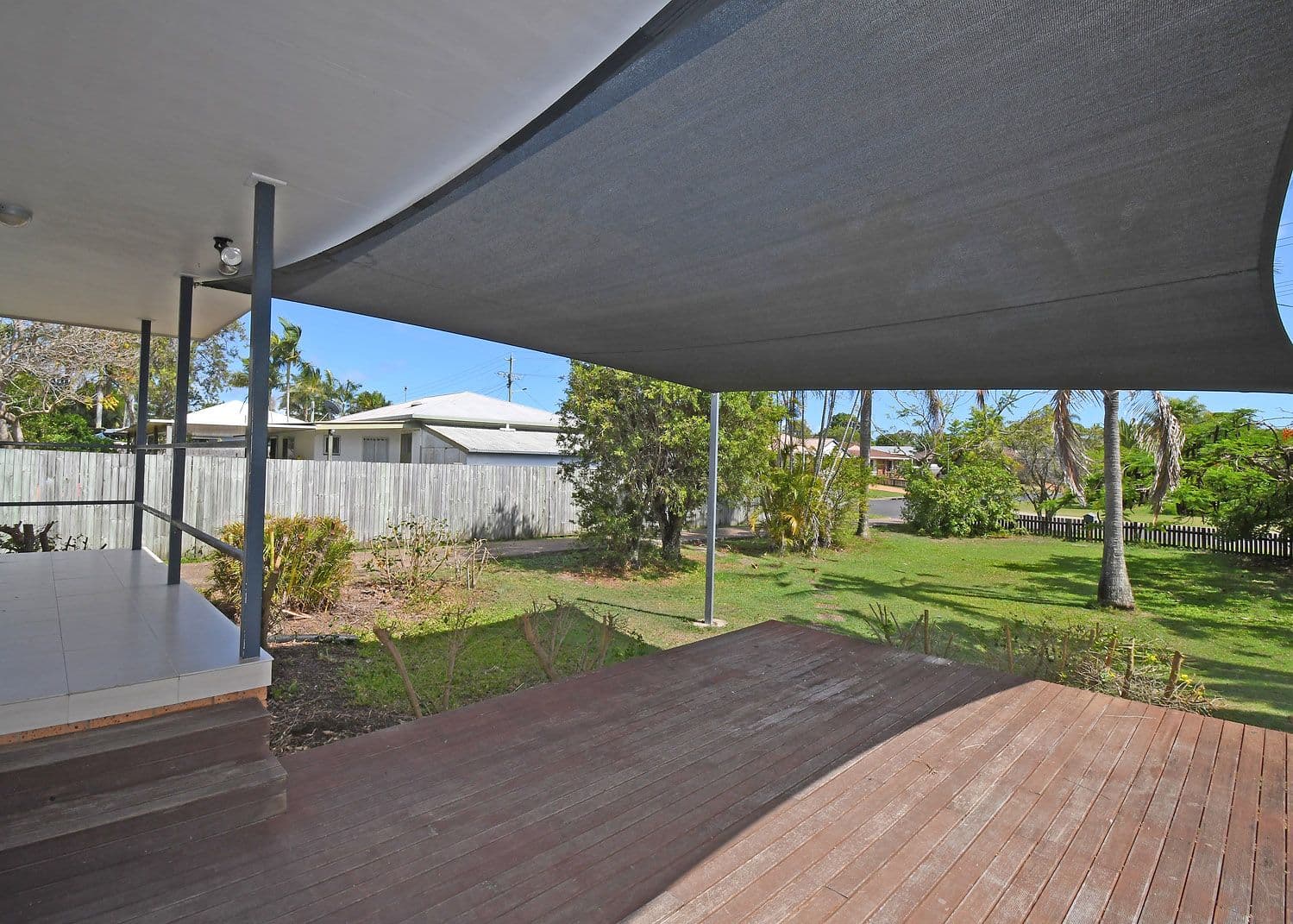 71 Urangan Street, Torquay QLD 4655, Torquay - Thumbnail 2