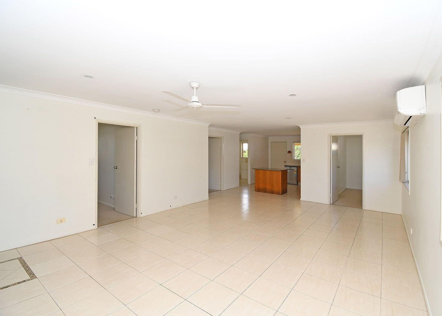71 Urangan Street, Torquay QLD 4655, Torquay - Thumbnail 5