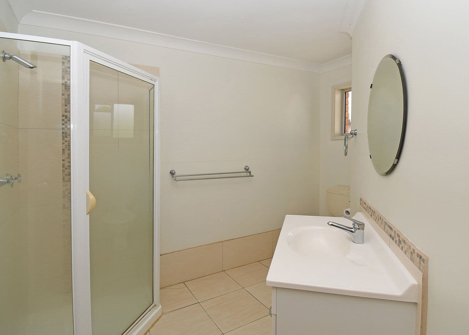 71 Urangan Street, Torquay QLD 4655, Torquay - Thumbnail 7