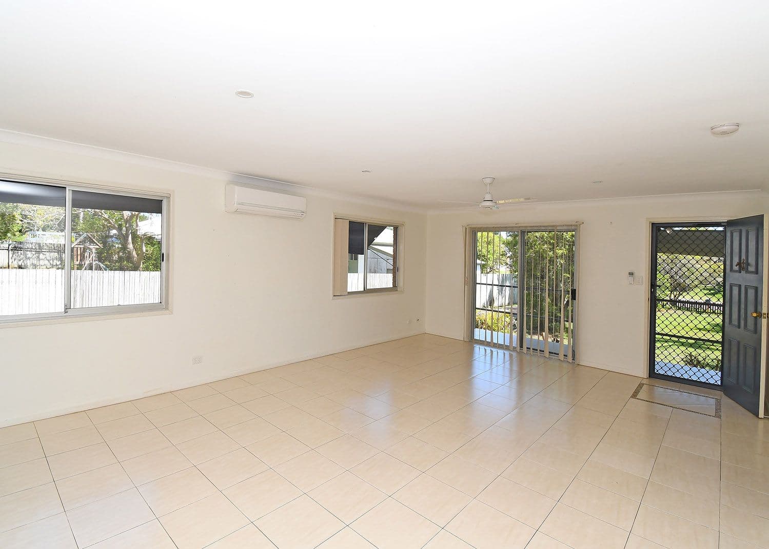 71 Urangan Street, Torquay QLD 4655, Torquay - Thumbnail 8
