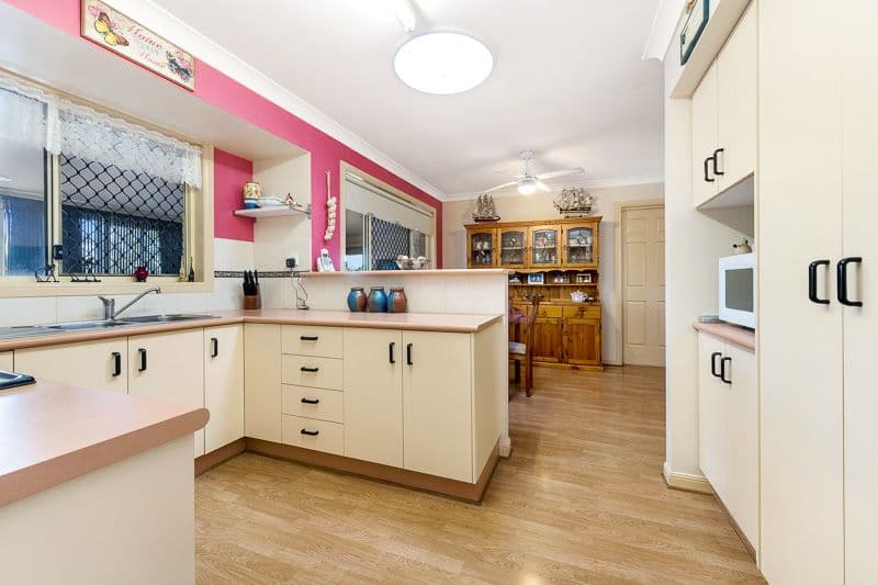 13 Persimmon Way, Doreen, Doreen - Thumbnail 8