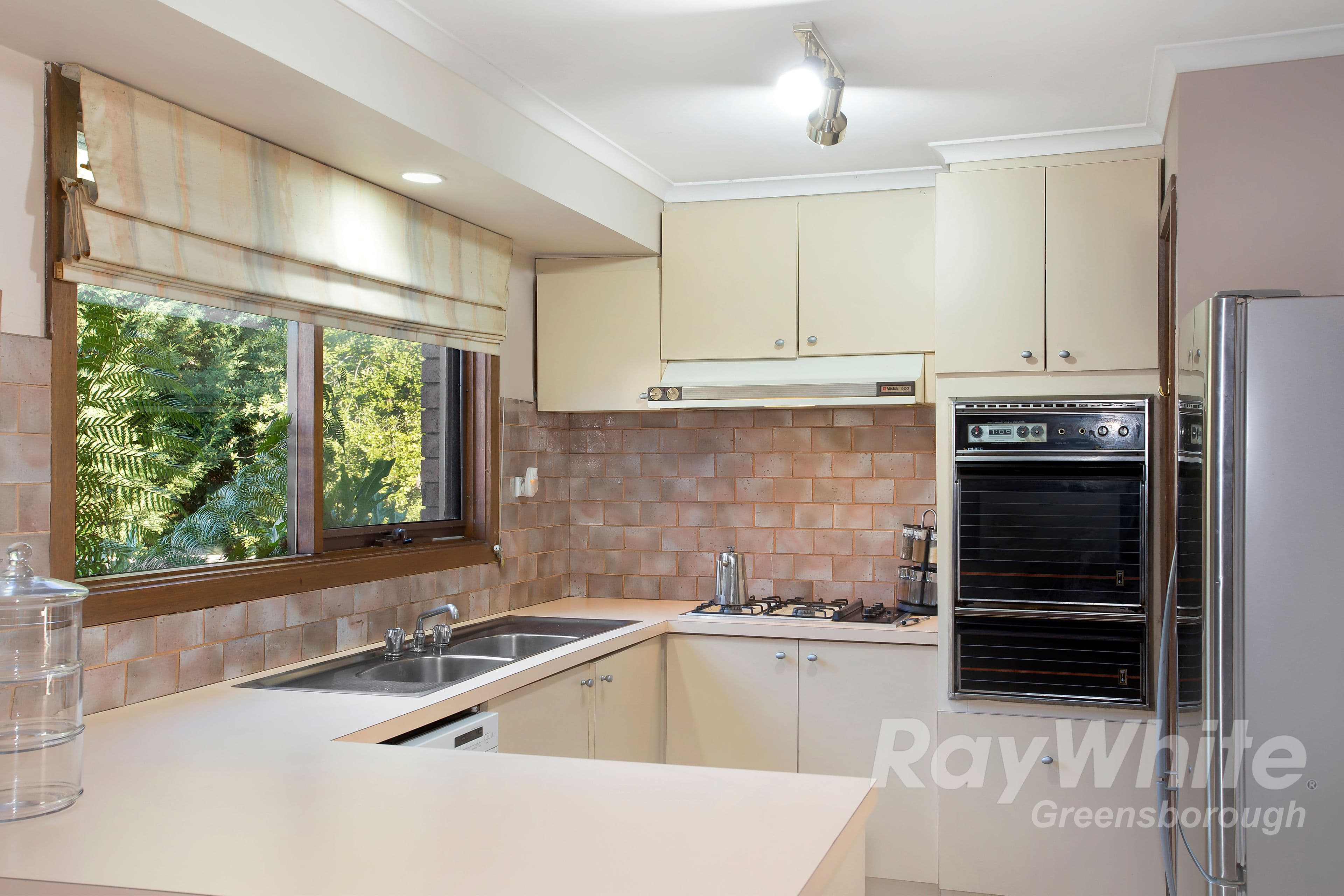 1 Hedline Place, Macleod VIC 3085, Macleod - Thumbnail 4