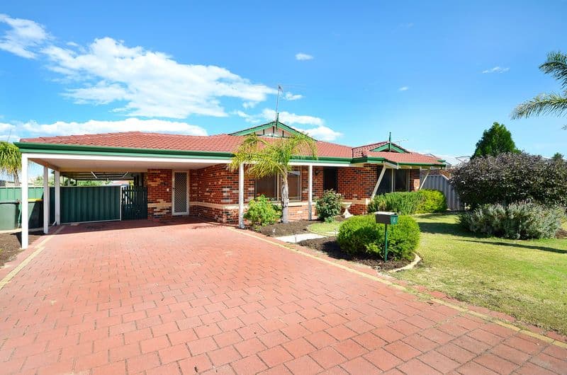 4 Loire Elbow, CAVERSHAM WA 6055, Caversham - Image 1