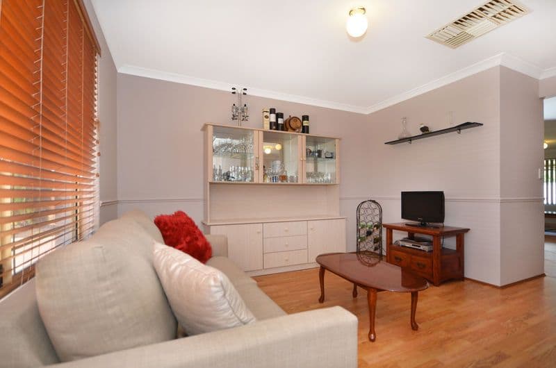 4 Loire Elbow, CAVERSHAM WA 6055, Caversham - Thumbnail 6