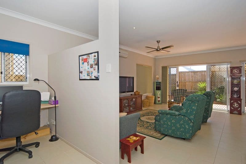 8 Freesia Close, SPRINGFIELD LAKES QLD 4300, Springfield Lakes - Thumbnail 3