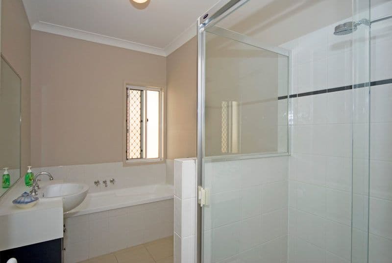 8 Freesia Close, SPRINGFIELD LAKES QLD 4300, Springfield Lakes - Thumbnail 7