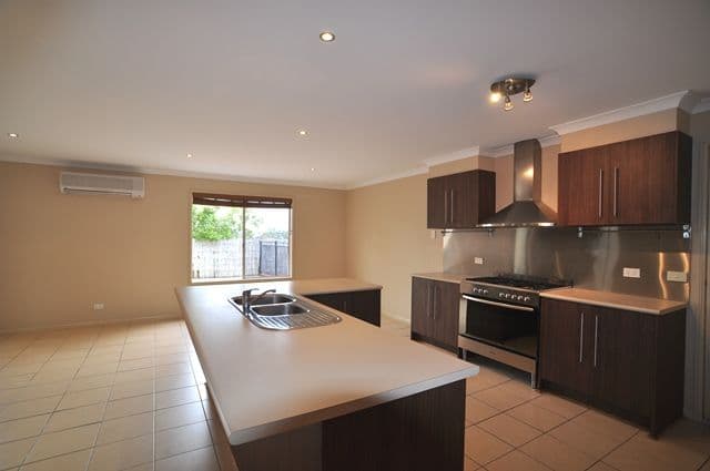 3 Brennan Close, MAUDSLAND QLD 4210, Maudsland - Thumbnail 7