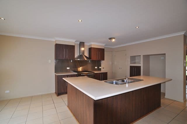 3 Brennan Close, MAUDSLAND QLD 4210, Maudsland - Thumbnail 8