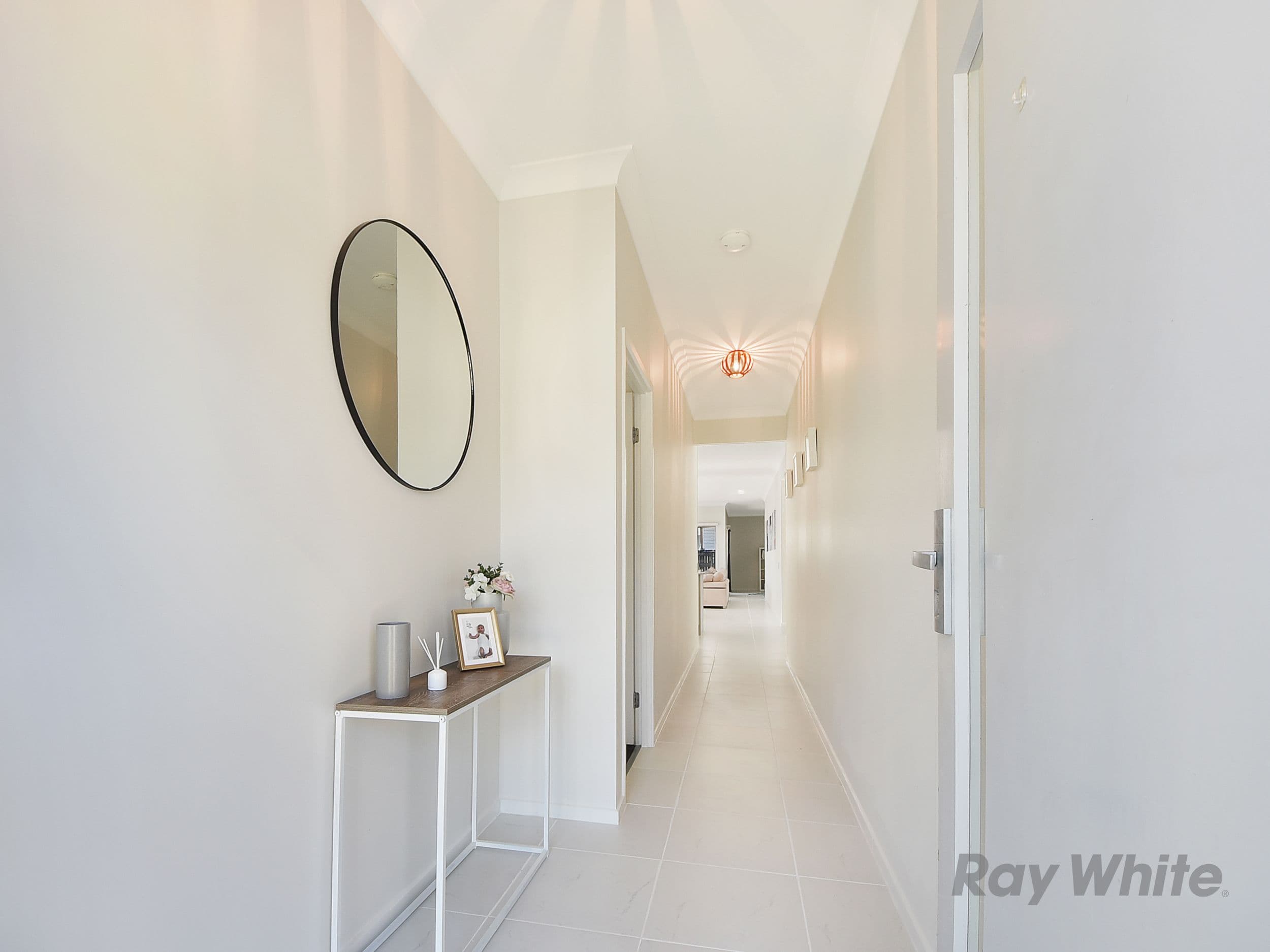 84 The Range Boulevard, Croydon, Croydon - Thumbnail 2