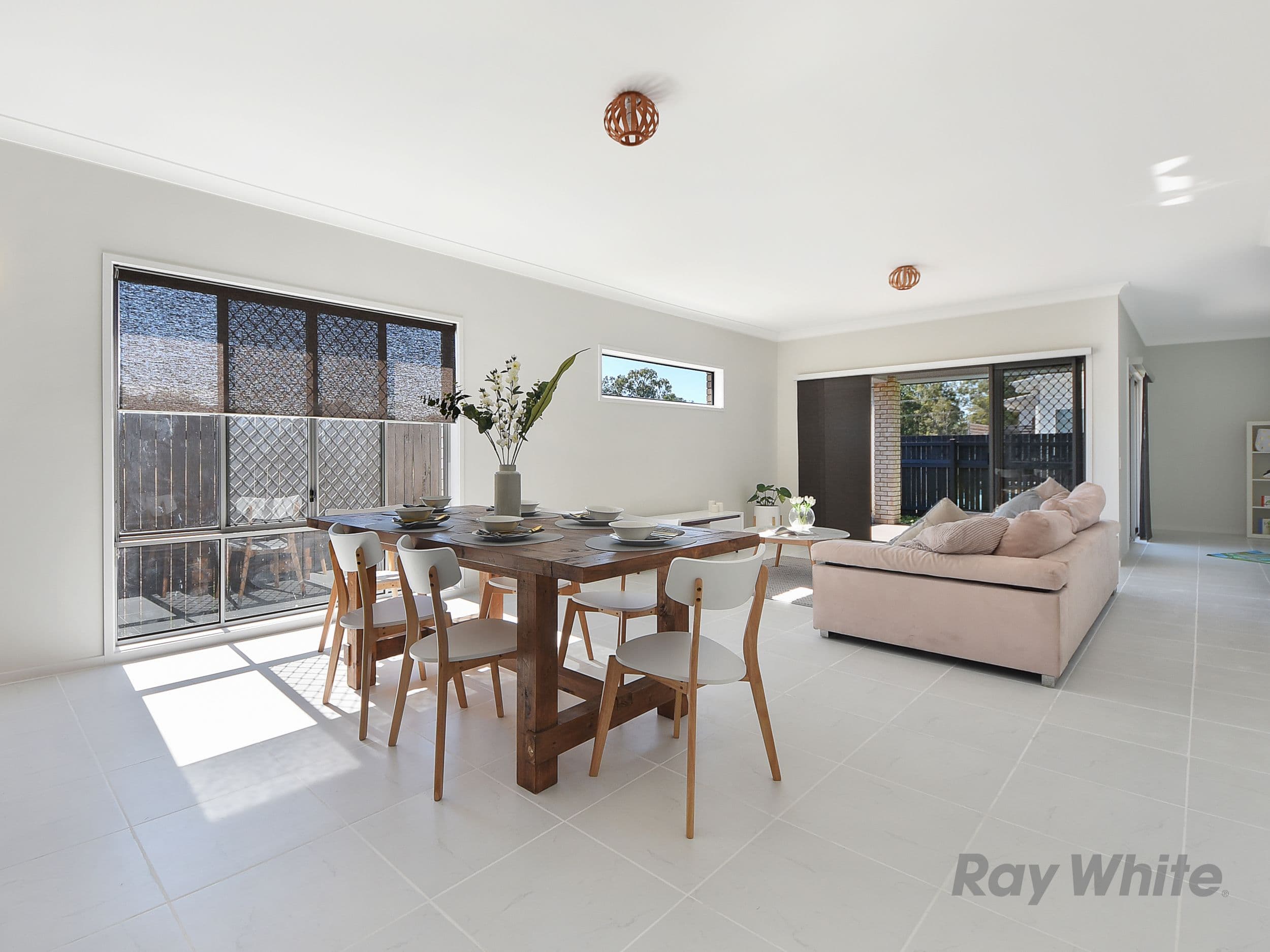 84 The Range Boulevard, Croydon, Croydon - Thumbnail 3