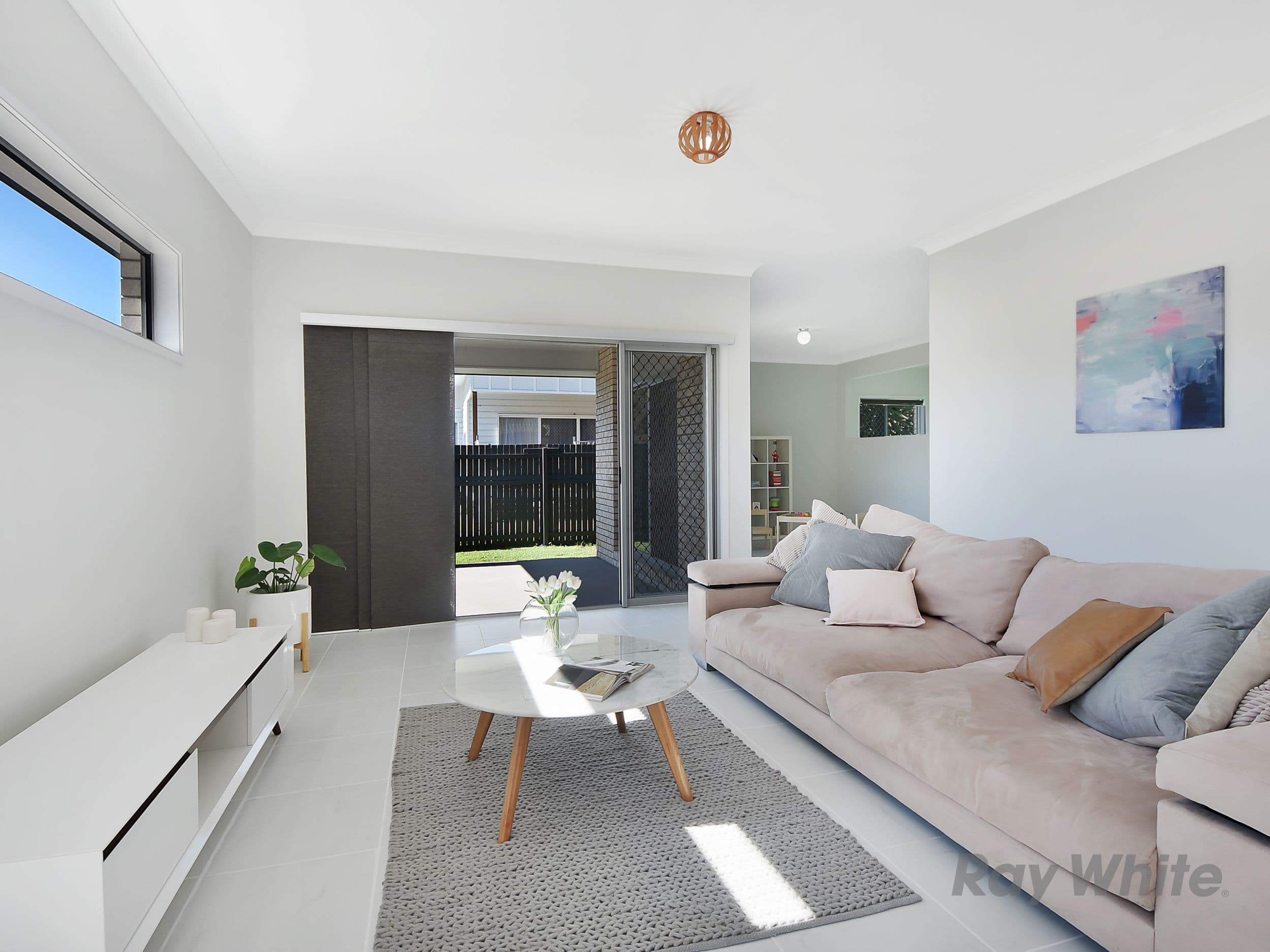 84 The Range Boulevard, Croydon, Croydon - Thumbnail 4